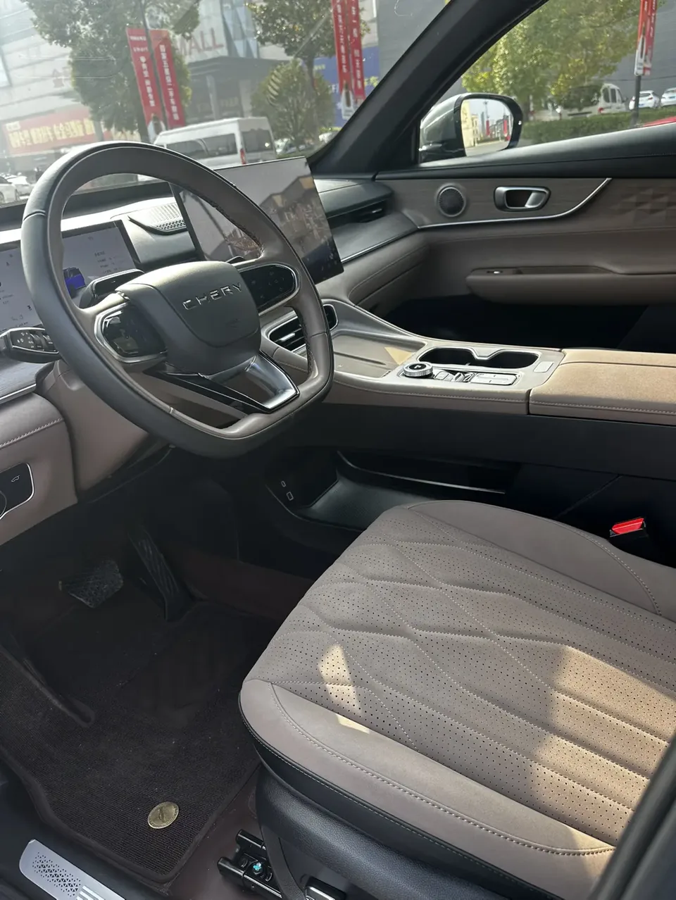 Chery Tiggo 8 PLUS Tiggo 8 PLUS 2025 Kunpeng 290TGDI DCT Premium 5-seater 2024 — миниатюра 3
