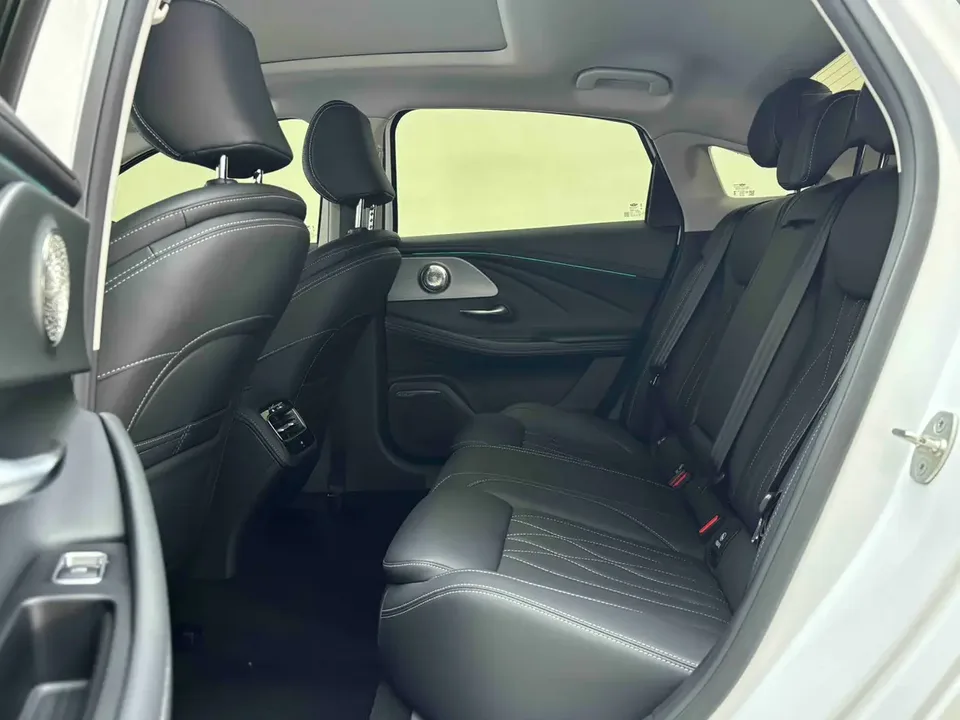 Chery Arrizo 8 1.6TGDI DCT Rui 2025 — миниатюра 3