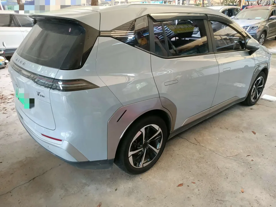 AION Y Plus 610 Smart Edition Ternary Lithium 2024 — миниатюра 2