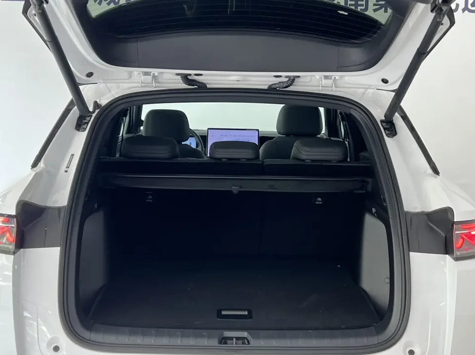 BYD Song L DM Intelligent Driving Edition DM-i 160KM Beyond Edition 2025 — миниатюра 5