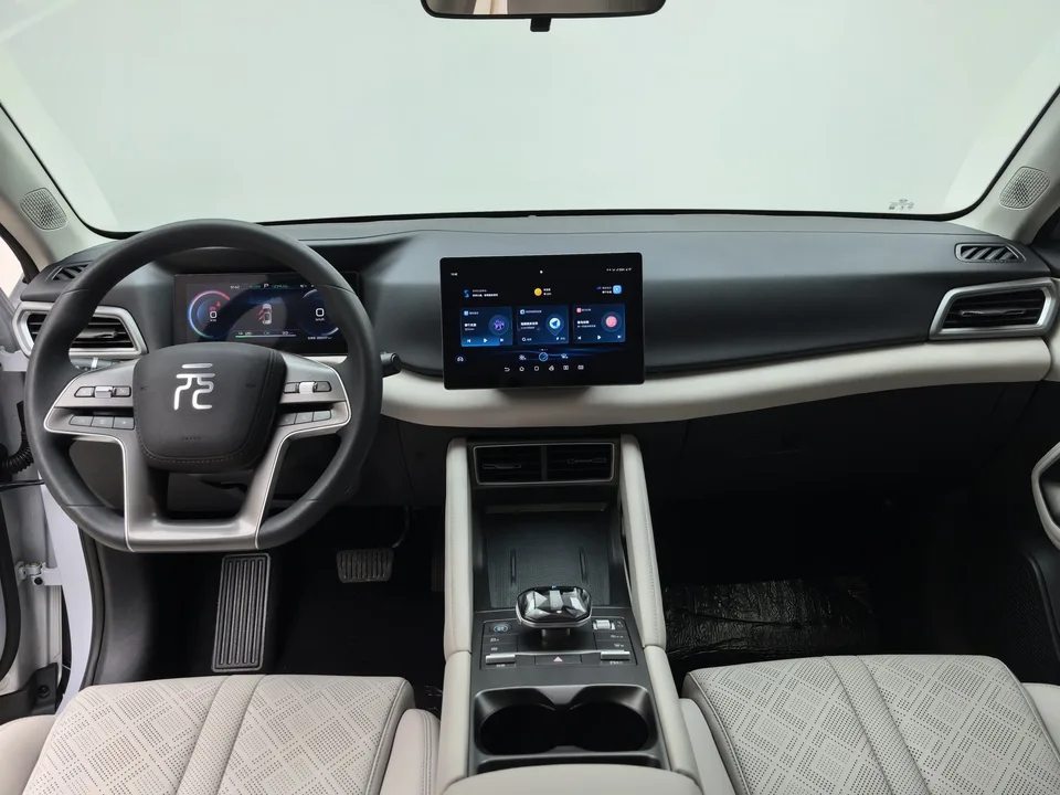 BYD Yuan Up 401KM Vitality 2024 — миниатюра 3
