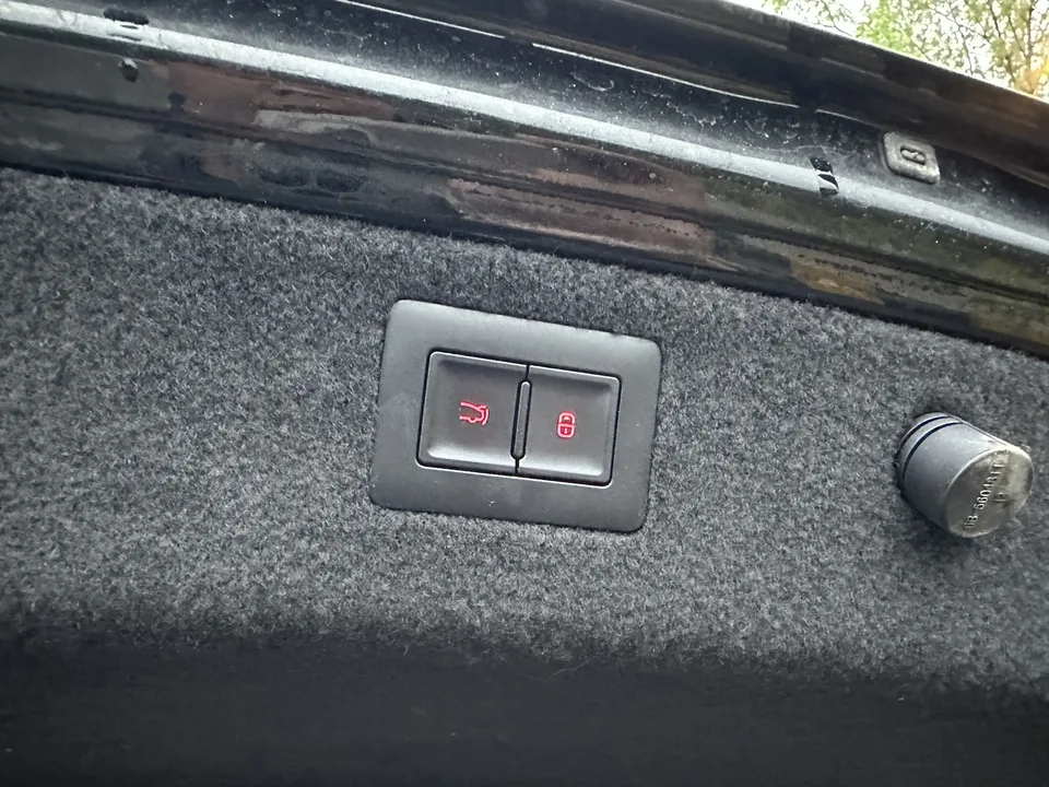 BYD Han DM DM-i Champion Edition 121KM Prestige Edition 2024 — миниатюра 4