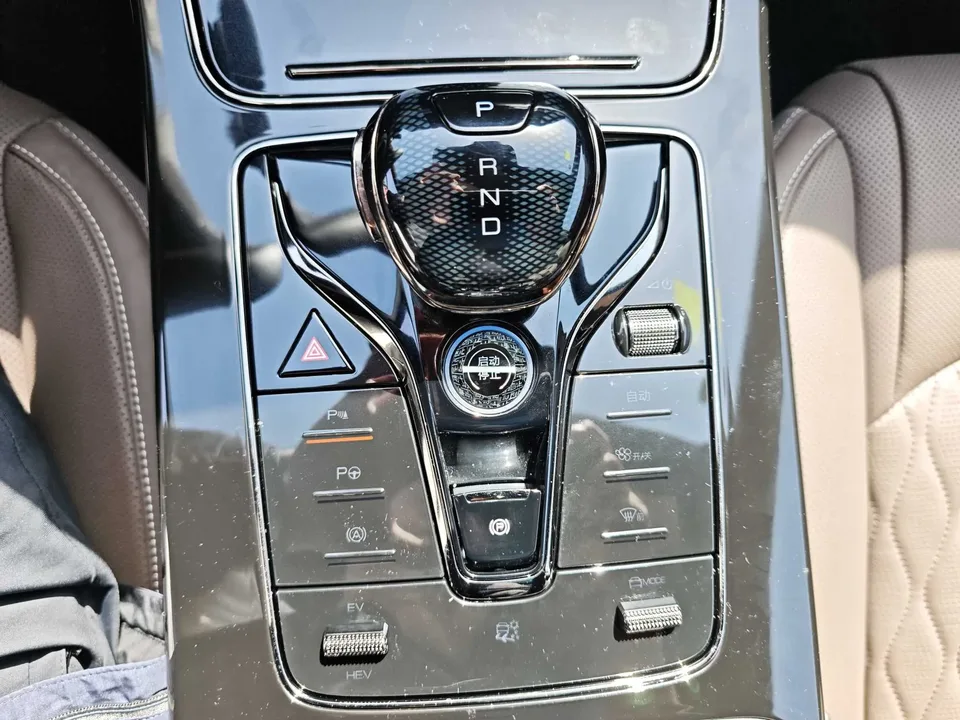 BYD Han DM Han DM 2025 DM-i 125KM LiDAR Intelligent Driving Model 2025 — миниатюра 4