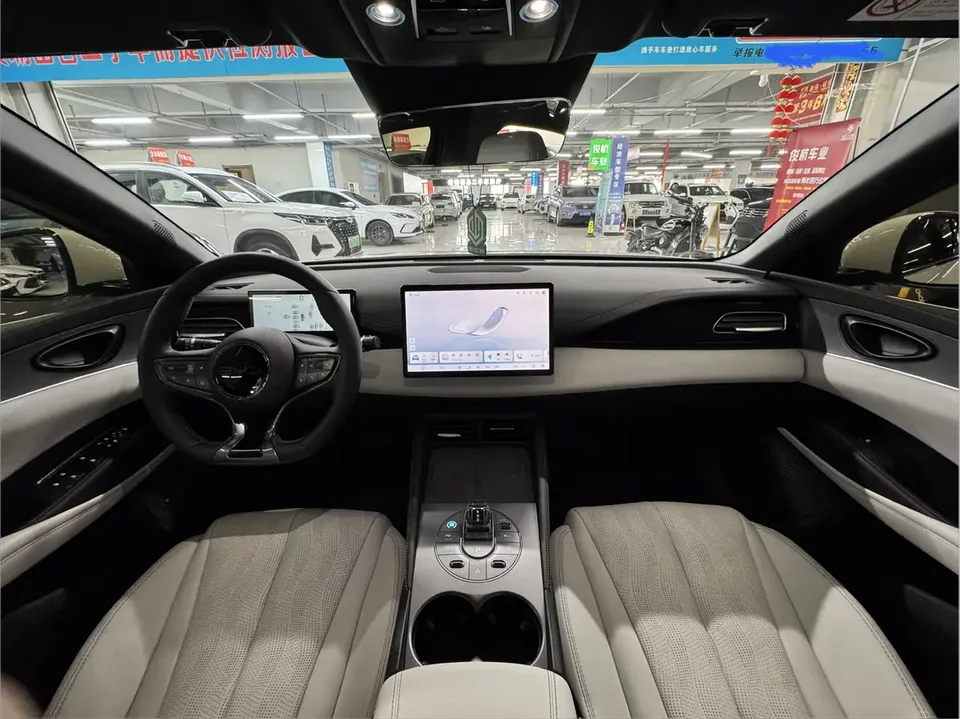 BYD Seal 06DM Intelligent Driving Edition DM-i 120KM Premium Edition 2025 — миниатюра 5