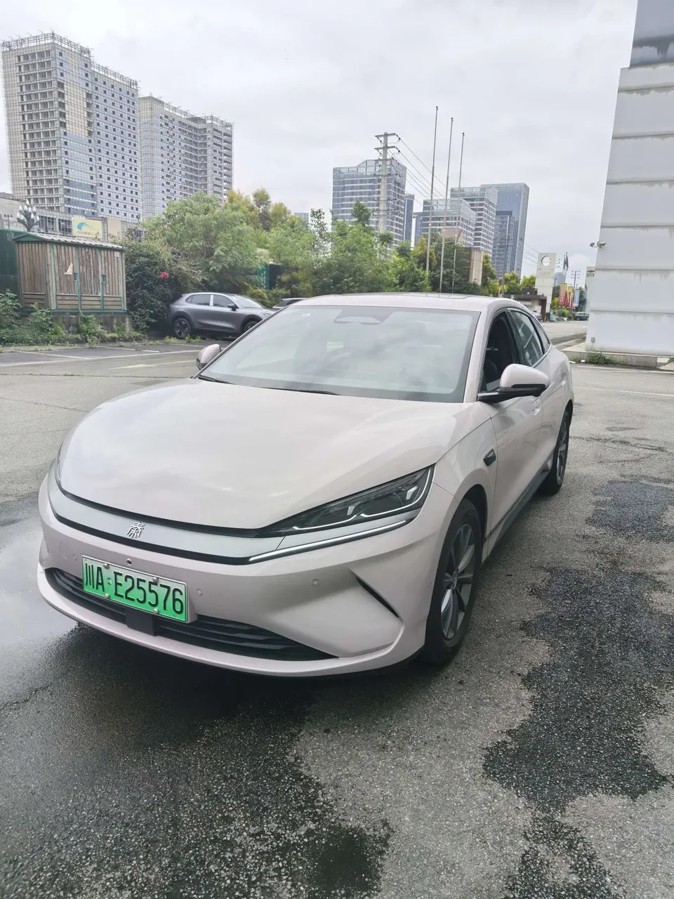 BYD Qin L EV 2025