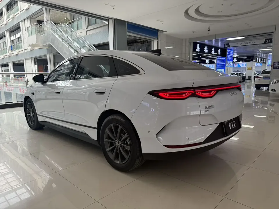 BYD Qin L EV 470km Leading Model 2025 — миниатюра 4