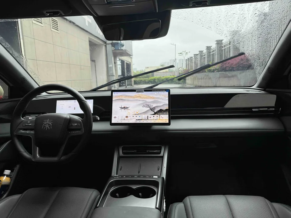 BYD Qin L EV 470km Leading Model 2025 — миниатюра 3