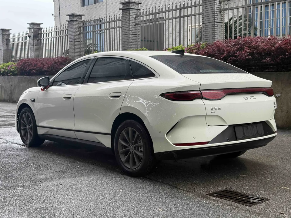 BYD Qin L EV 470km Leading Model 2025 — миниатюра 4