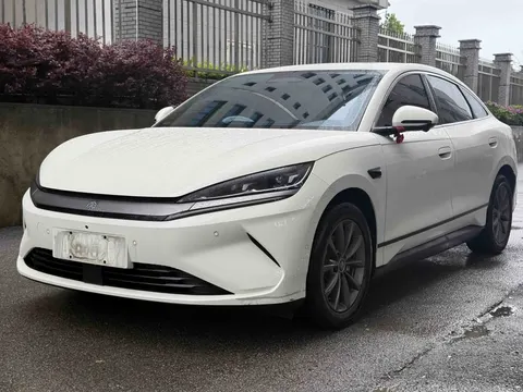 BYD Qin L EV 2025 купить в Москве