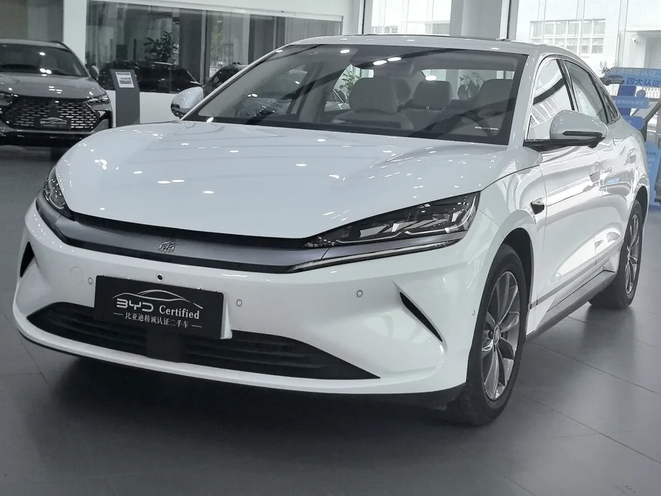 BYD Qin L EV 2025