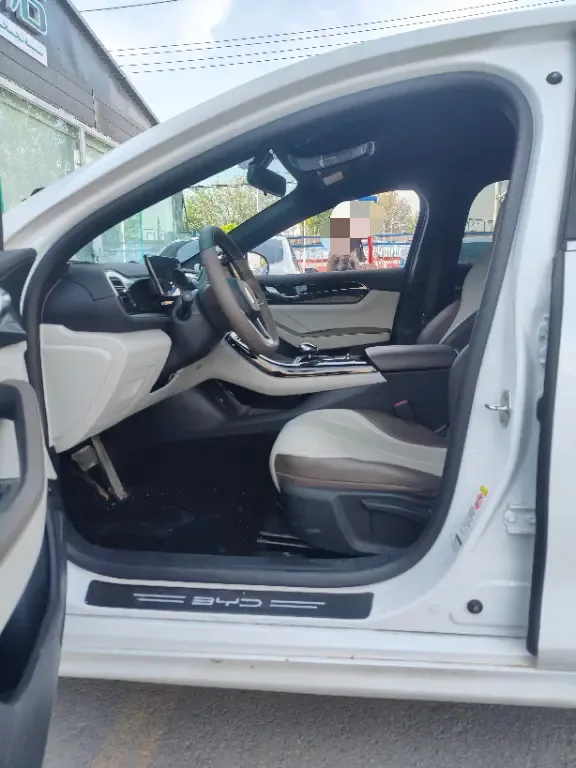 BYD Qin PLUS DM Qin PLUS DM 2023 DM-i Champion Edition 55KM Leading Edition 2024 — thumbnail 3