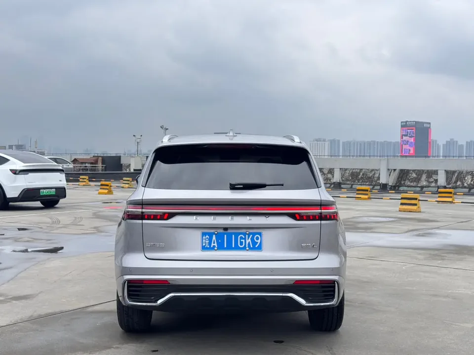 Geely Monjaro 2.0TD DCT EVO 2WD Smart Edition 2022 — миниатюра 2