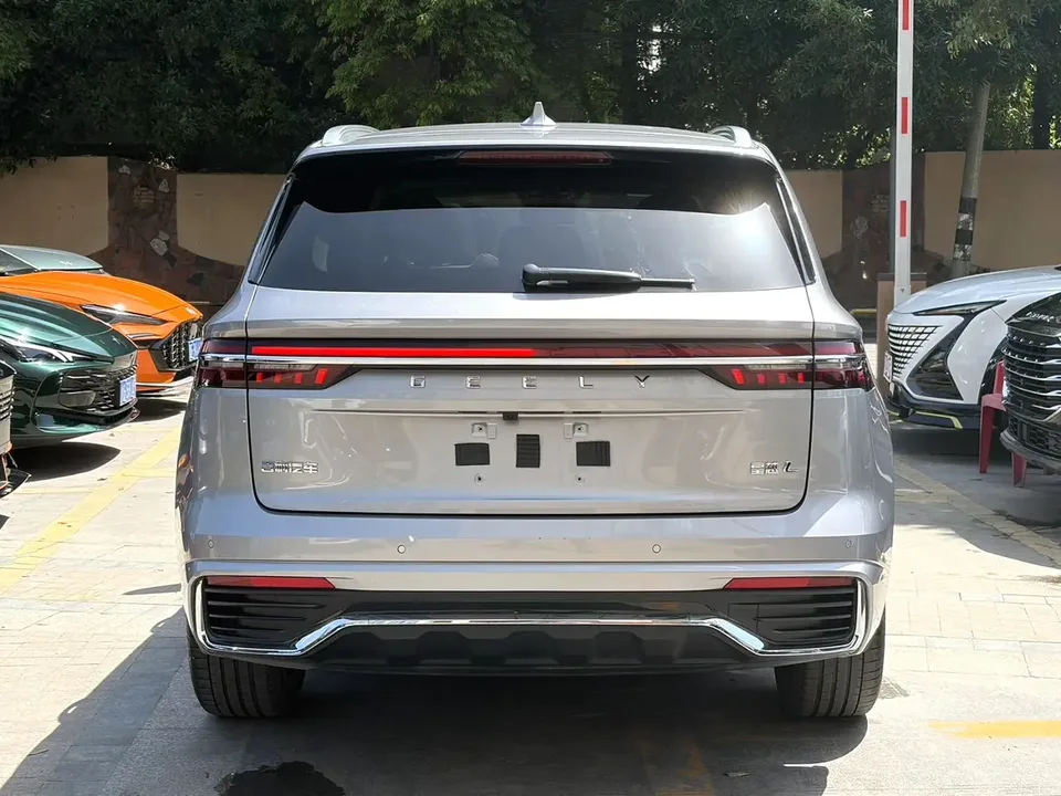 Geely Monjaro 2.0TD High Power Automatic 2WD Flagship Model 2023 — миниатюра 2
