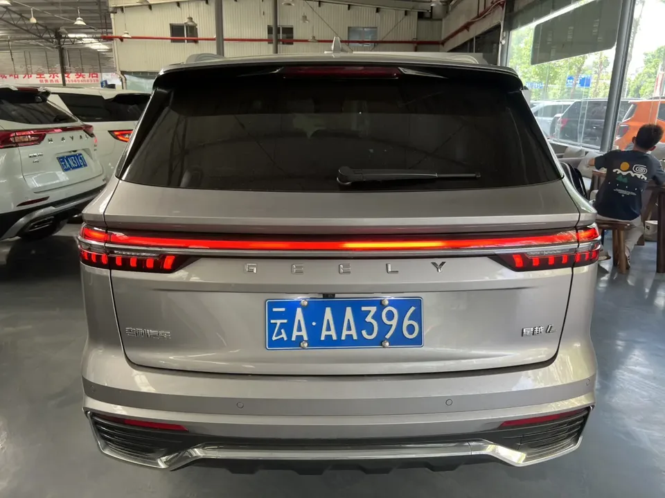 Geely Monjaro 2.0TD DCT EVO 2WD Smart Edition 2023 — миниатюра 2