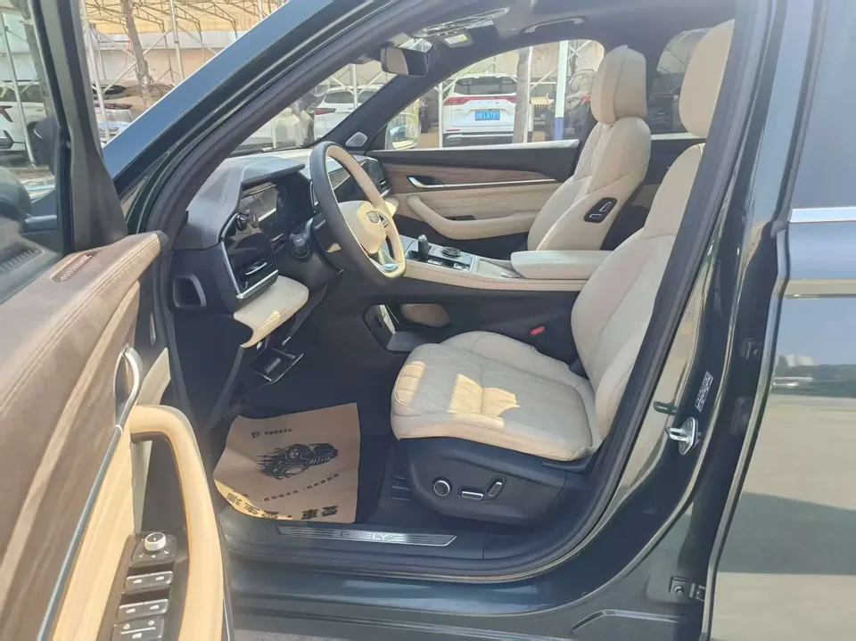 Geely Monjaro Xingyue L 2025 2.0TD High Power Automatic 4WD Dongfang Yao Wangyue Edition 2024 — миниатюра 5