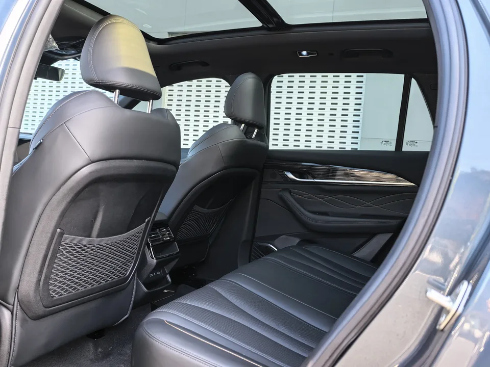 Geely Monjaro 2.0TD DCT EVO two-wheel drive premium model 2025 — миниатюра 4