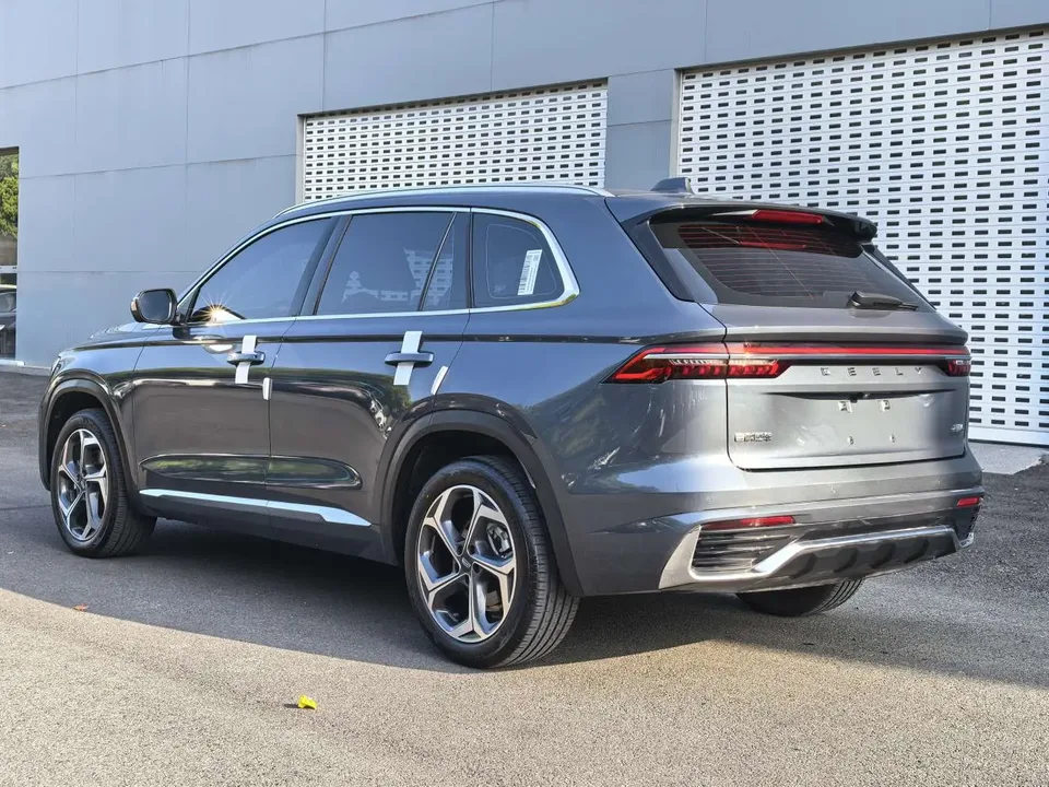 Geely Monjaro 2.0TD DCT EVO two-wheel drive premium model 2025 — миниатюра 5