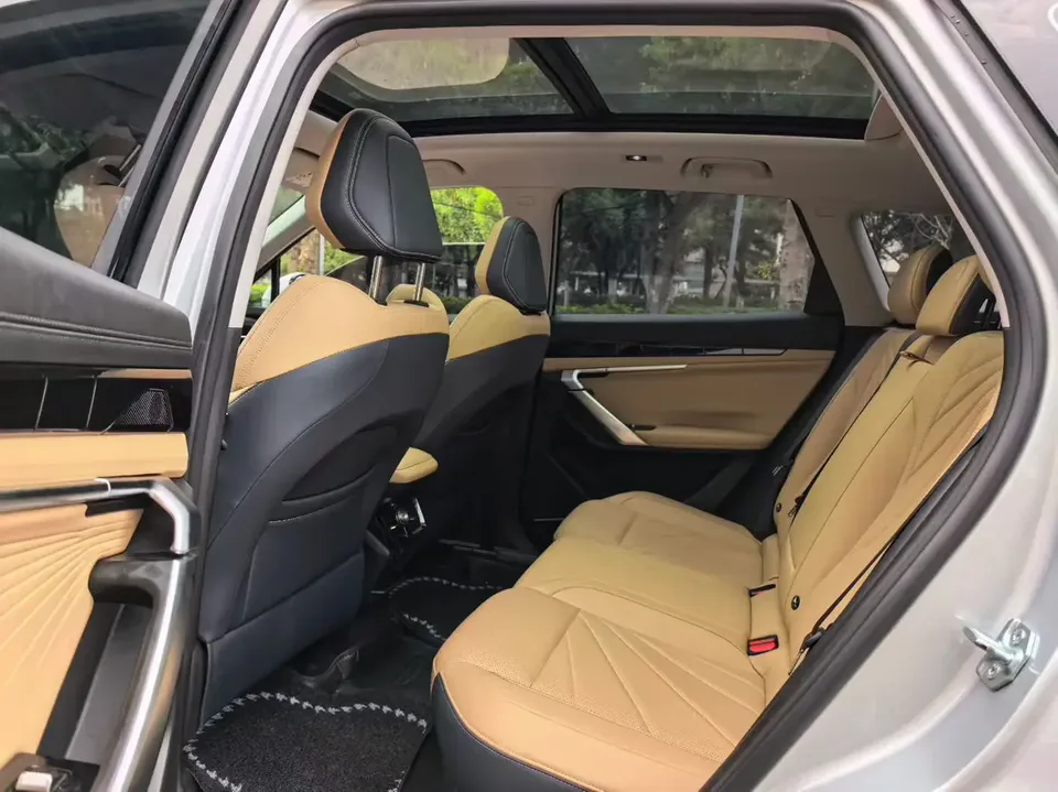 Geely Atlas L Boyue L 2023 1.5TD DCT Premium Edition 2023 — миниатюра 3