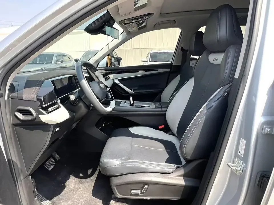 Geely Atlas L 1.5TD DCT Longteng Edition 2024 — миниатюра 3