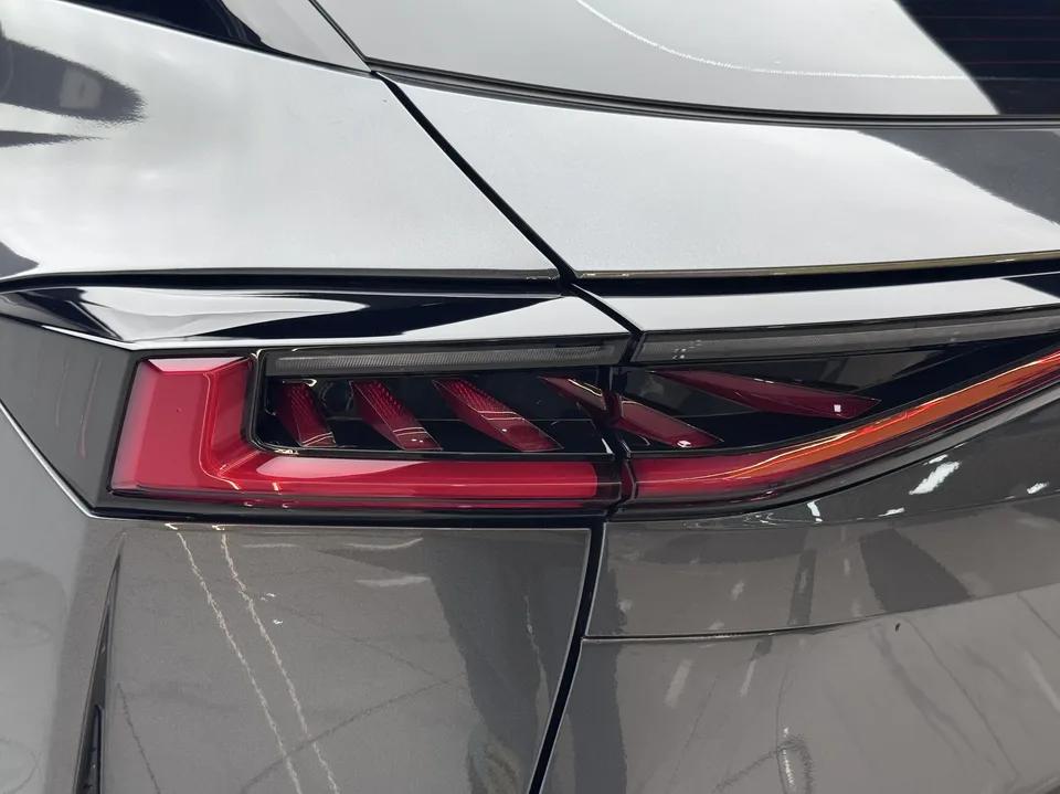 Changan UNI-Z PHEV Blue Whale iDD 125KM Excellence Edition 2025 — миниатюра 4
