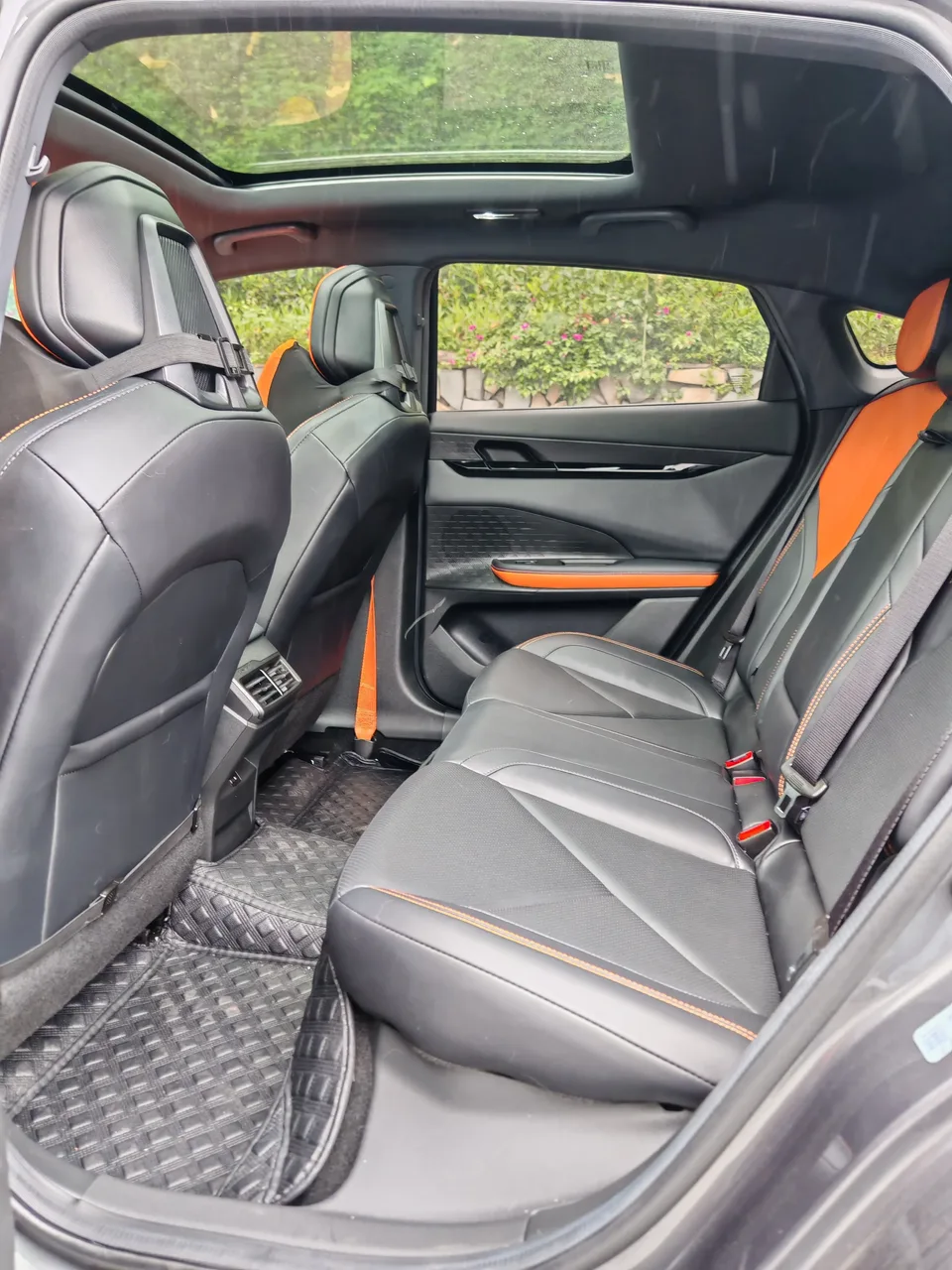 Changan UNI-V 1.5T exclusive model 2023 — миниатюра 4