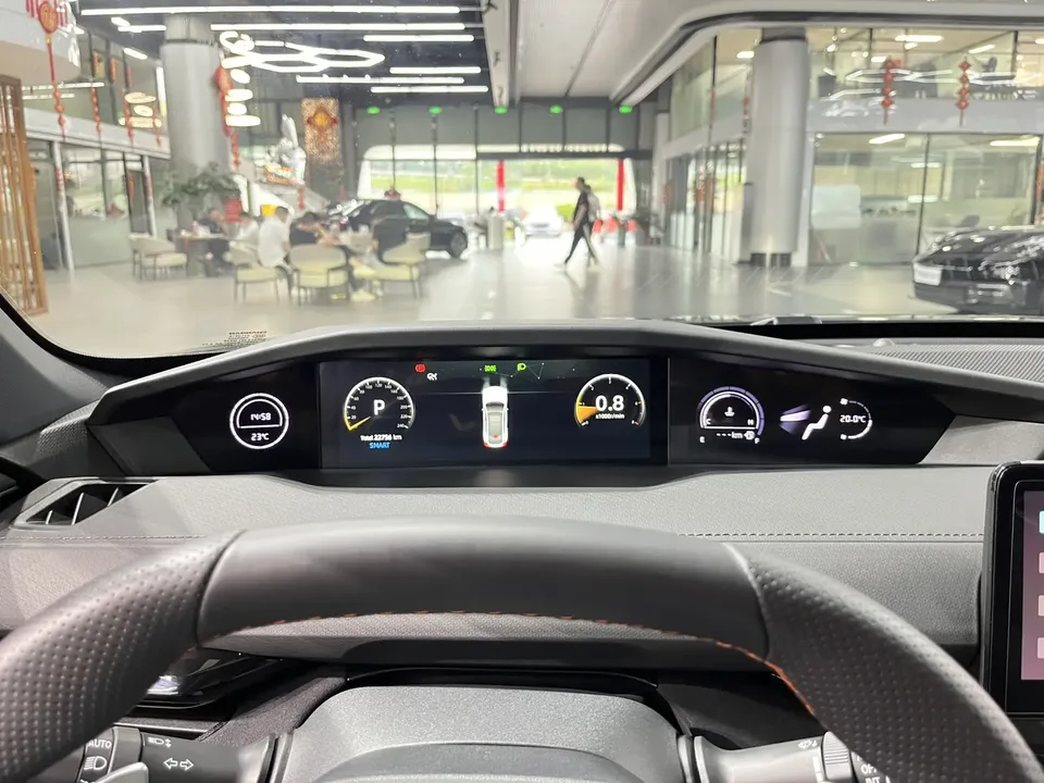 Changan UNI-V 2.0T Fengsu Edition 2023 — миниатюра 5