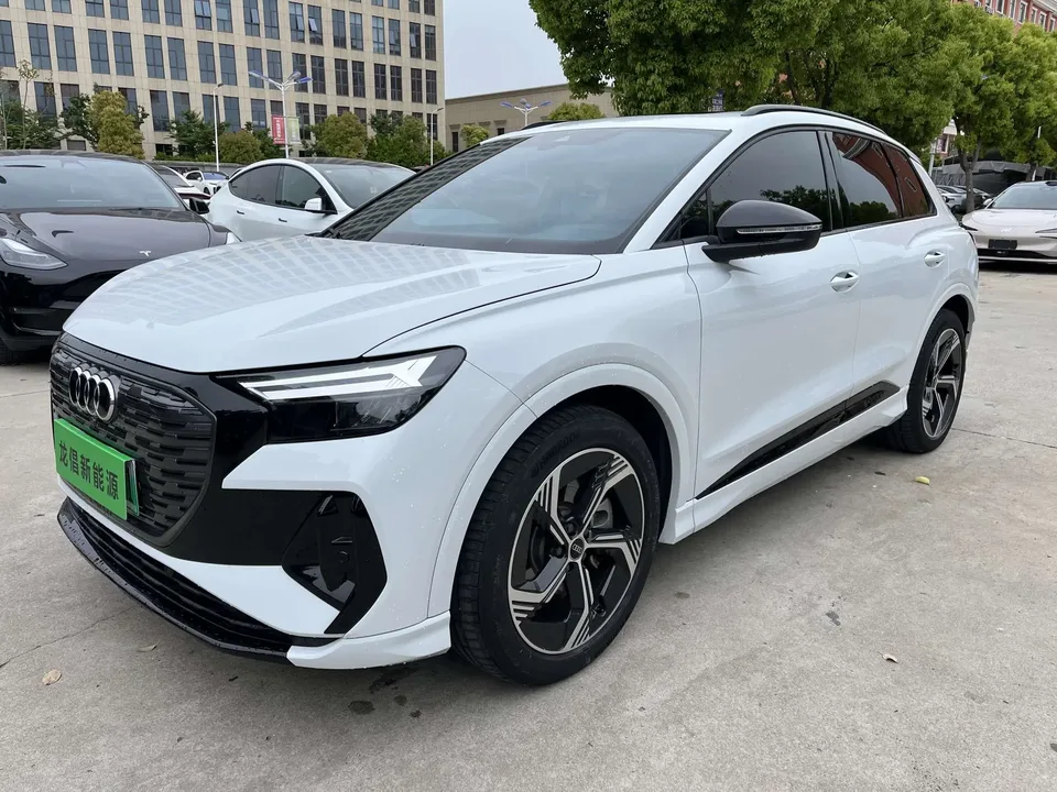 Audi Q4 e-tron 2023