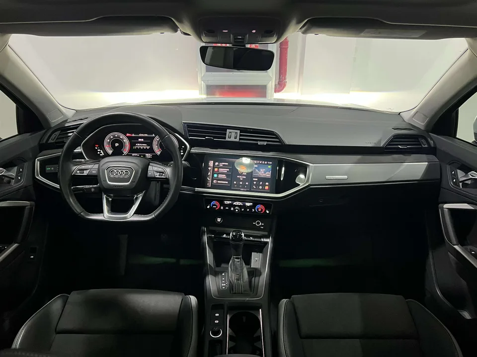 Audi Q3 Audi Q3 2022 35 TFSI Fashionable and Dynamic 2022 — миниатюра 4