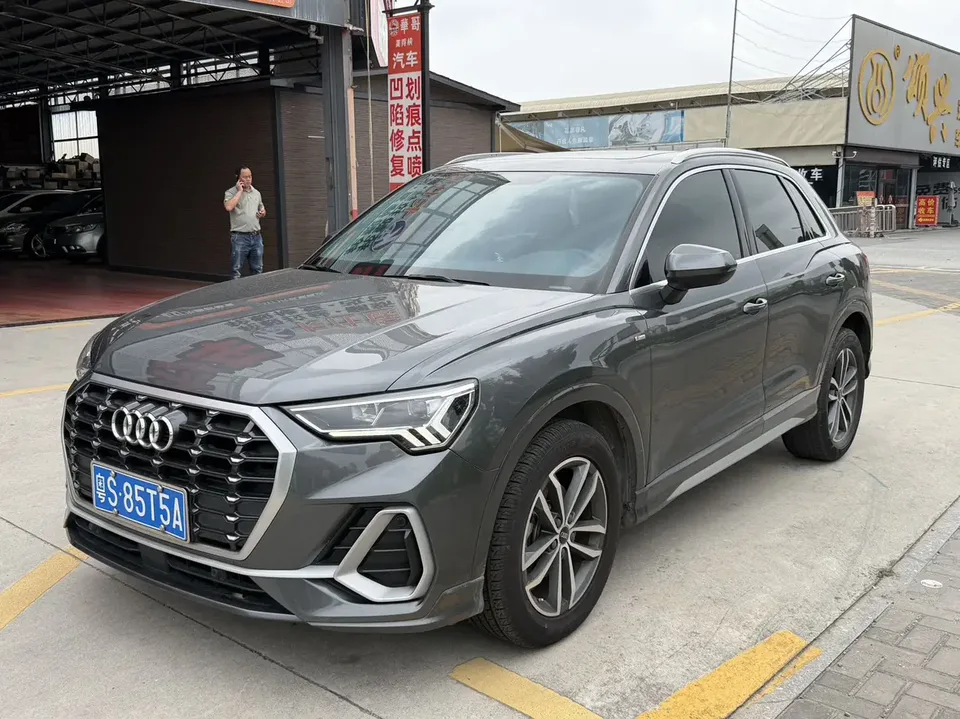 Audi Q3 Audi Q3 2022 35 TFSI Progressive Dynamic 2022 — photo 1, buy with delivery to Moscow