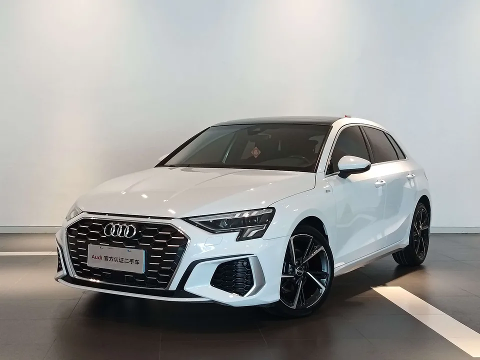 Audi A3 A3 2024 Audi A3 2024 Sportback 35 TFSI stylish and sporty 2024 — photo 1, buy with delivery to Moscow