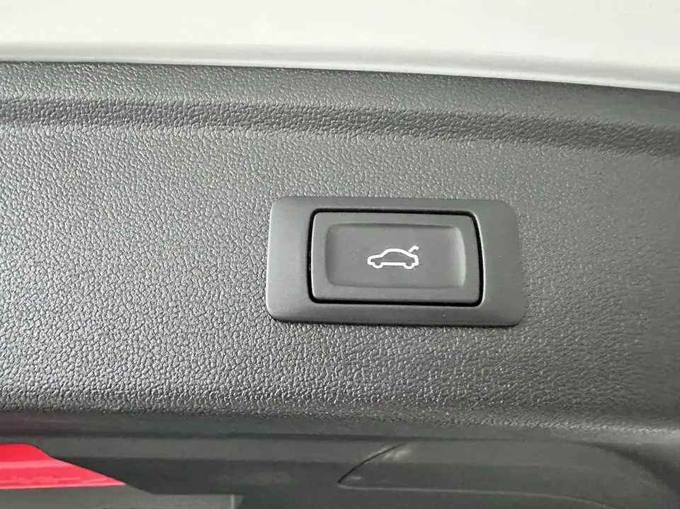 Audi A3 Audi A3 2024 Sportback 35 TFSI stylish and sporty 2024 — миниатюра 3