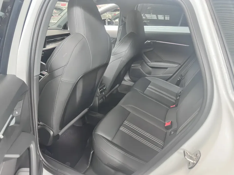Audi A3 Audi A3 2024 Sportback 35 TFSI stylish and sporty 2024 — миниатюра 4
