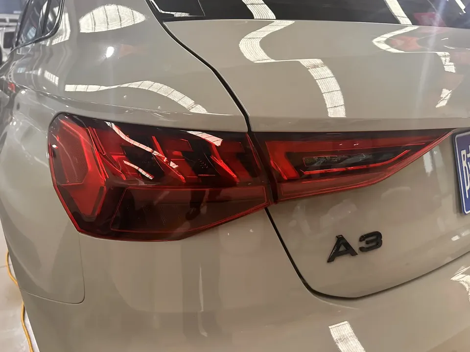Audi A3 Audi A3 2024 Sportback 35 TFSI Enterprising and Elegant Model 2024 — миниатюра 3