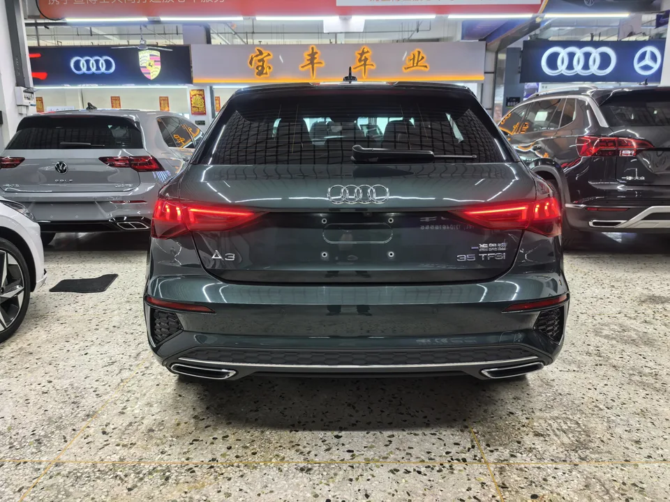 Audi A3 facelift Sportback 35 TFSI stylish and sporty 2024 — миниатюра 2