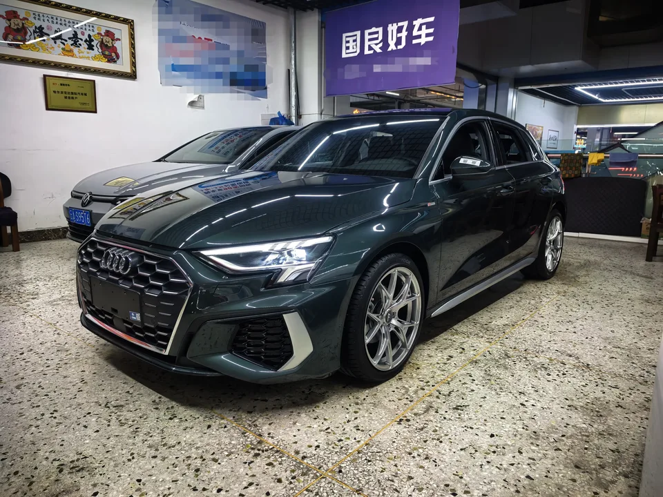Audi A3 Sportback 35 TFSI stylish and sporty 2022 — фото 1, купить с доставкой в Москву