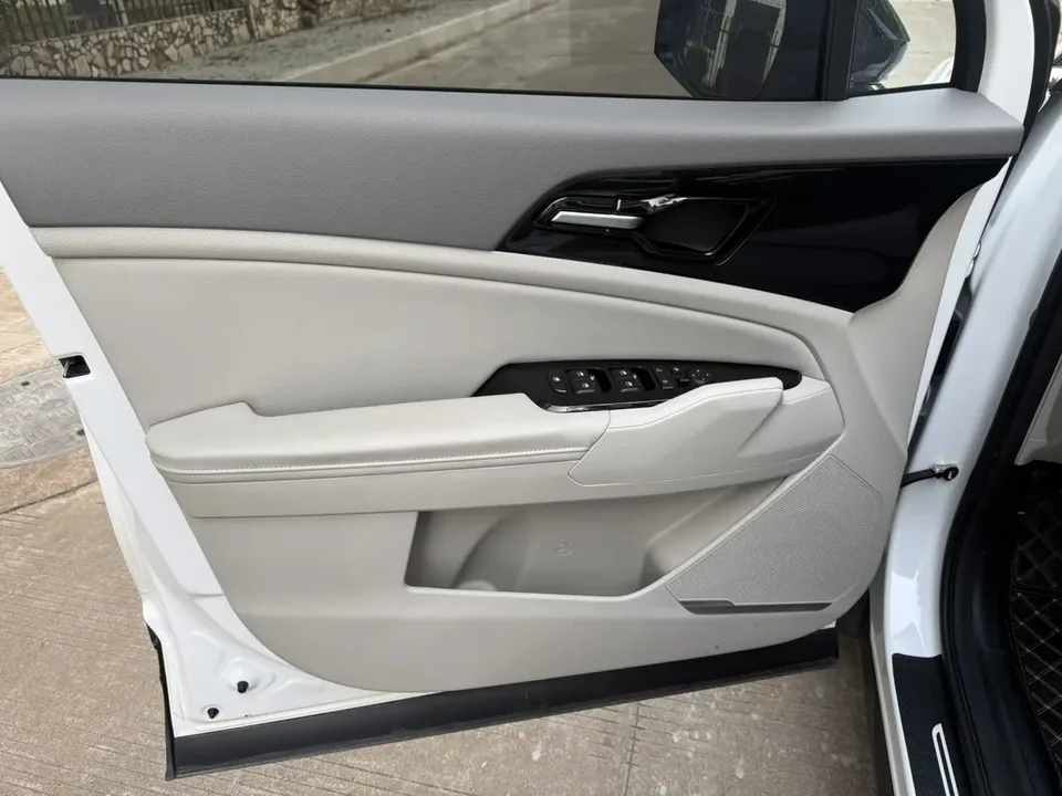 Kia Lion Platinum Expands the Boundary 2023 Lion Bo Tuojie 1.5T 2WD Luxury Edition 2024 — миниатюра 5