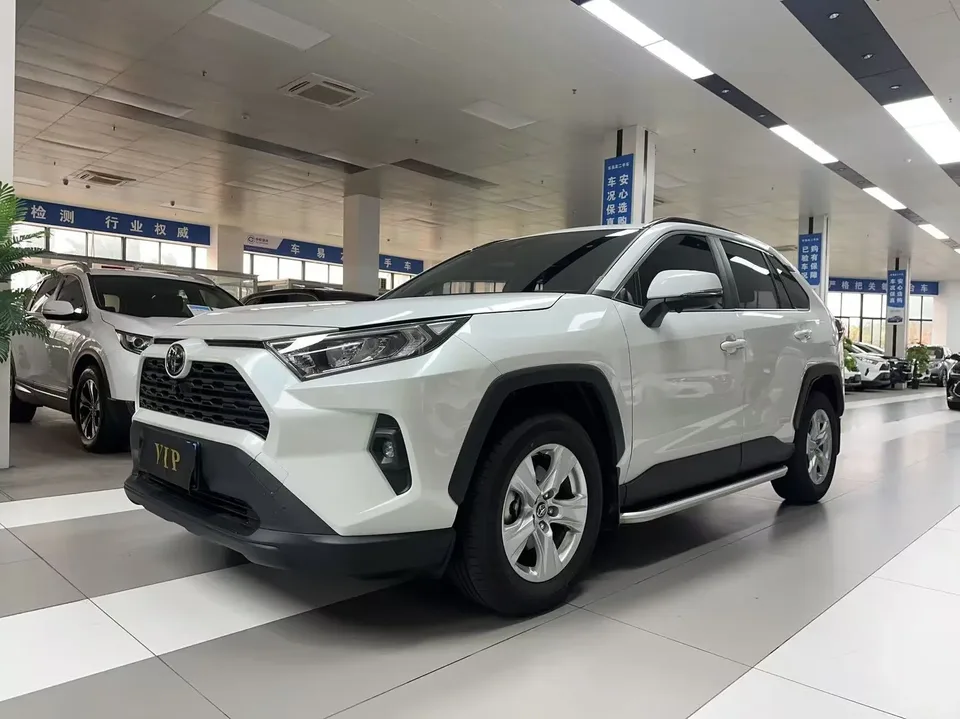 Toyota RAV4 2025