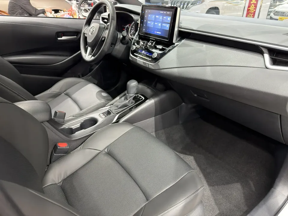 Toyota Levin 2022 Lelink 185T CVT Luxury Edition 2022 — миниатюра 3