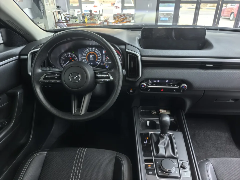 Mazda CX-50 OK 2.0L automatic version 2023 — миниатюра 5
