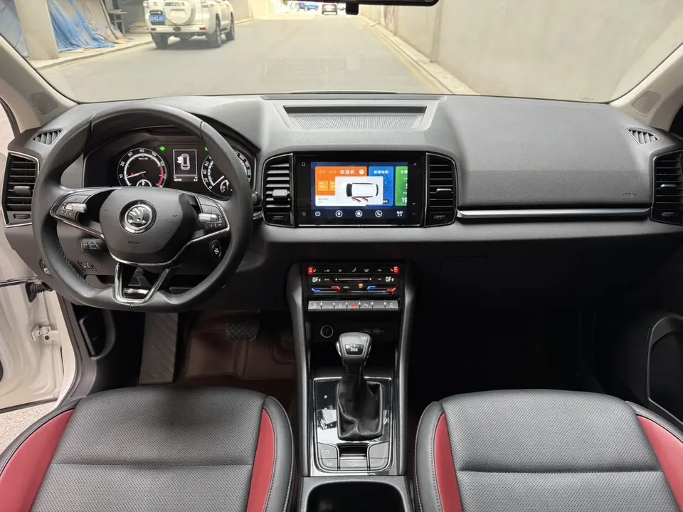 Skoda Karoq Korok 2022 TSI280 Premium Edition 2022 — thumbnail 4