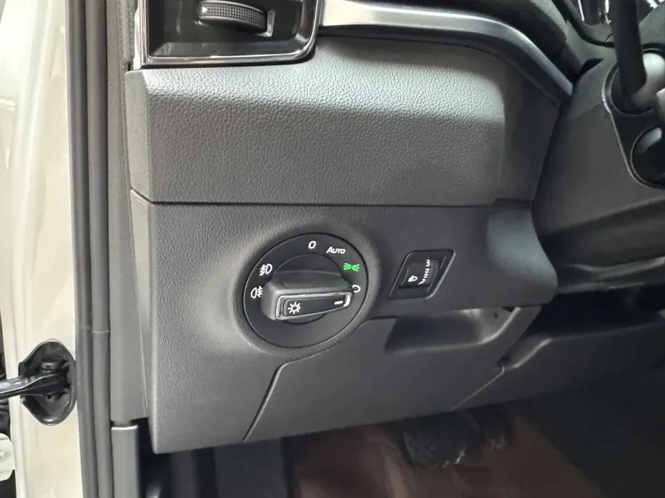 Skoda Karoq Korok 2022 TSI280 Premium Edition 2022 — thumbnail 5