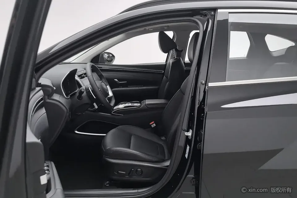 Hyundai tucson l Tucson 2023 Tucson L 1.5T GLX 2WD Elite Edition 2023 — миниатюра 4
