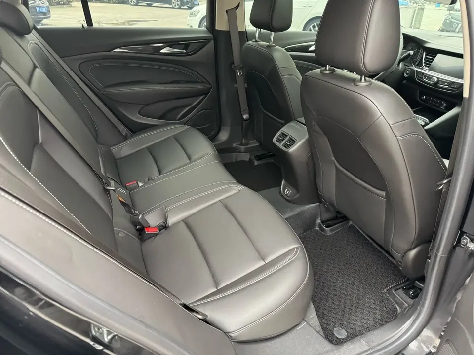 Buick Majesty Regal 2024 25T Super Edition 2024 — миниатюра 5