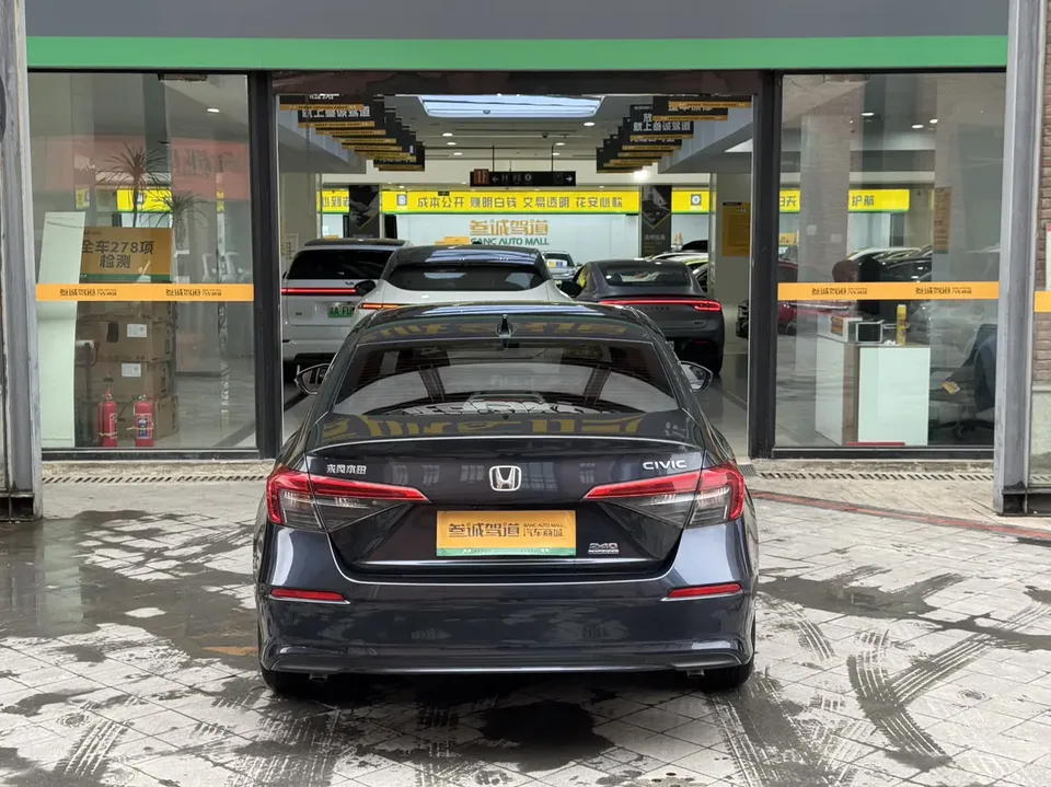 Honda CIVIC 2022 Civic 240TURBO CVT Dynamic Edition 2022 — миниатюра 2