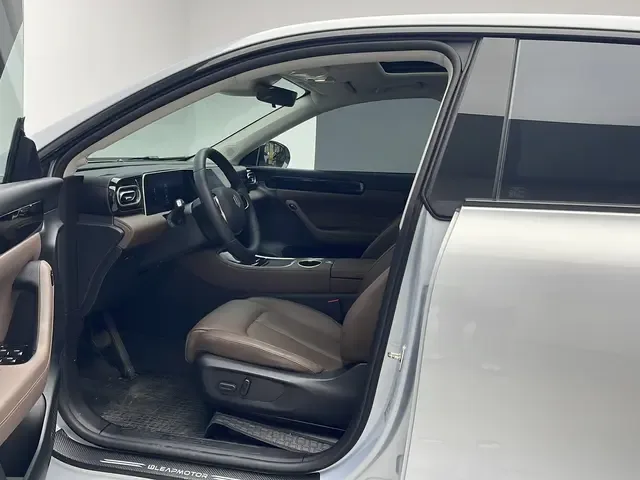 Leapmotor Zero running C11 500 Comfort Edition 2023 — миниатюра 5