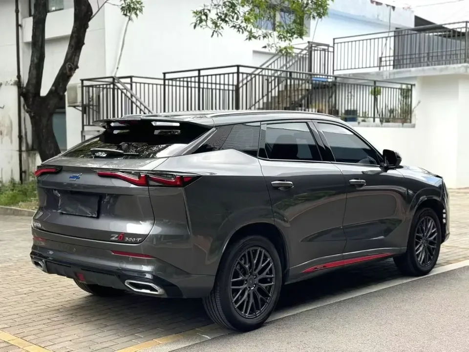 Oshan Changan Auchan Z6 Blue Whale 1.5T DCT smart model 2023 — миниатюра 2