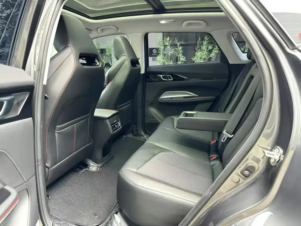 Oshan Changan Auchan Z6 Blue Whale 1.5T DCT smart model 2023 — миниатюра 3
