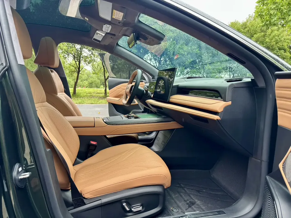 Geely Galaxy Star 8 PHEV 130km EM-i Flagship Edition 2025 — миниатюра 5