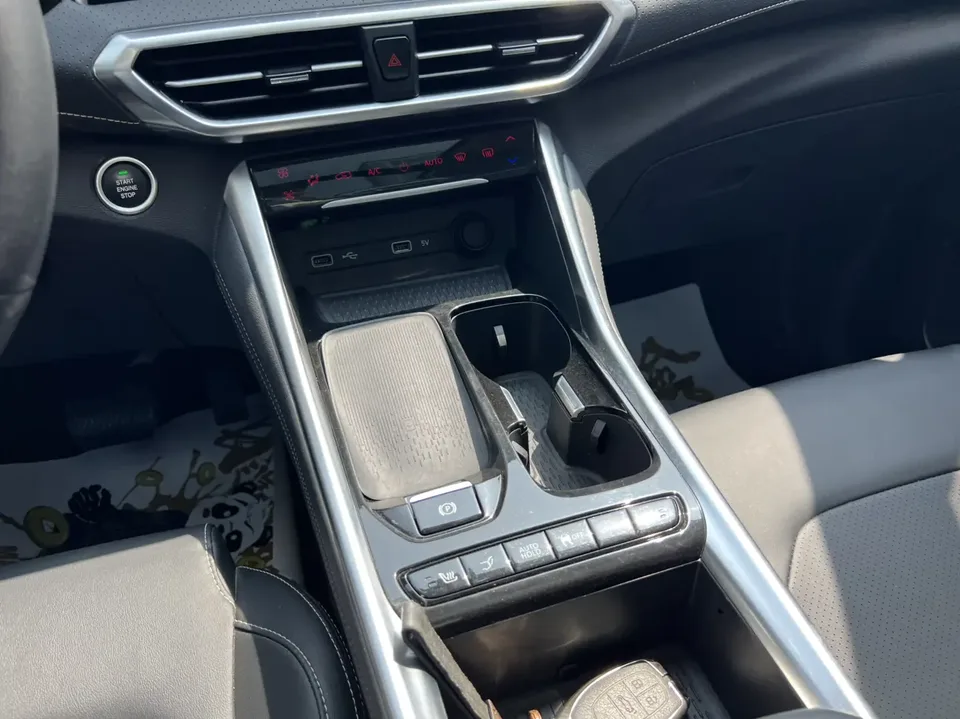 Datong Maxus G50 PLUS 1.5T Automatic Happiness Recommended Escort Edition 2023 — миниатюра 5