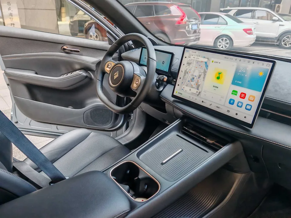 Baojun Yunhai PHEV Baojun Yunhai PHEV 2024 140km Plug-in Hybrid 2024 — thumbnail 3